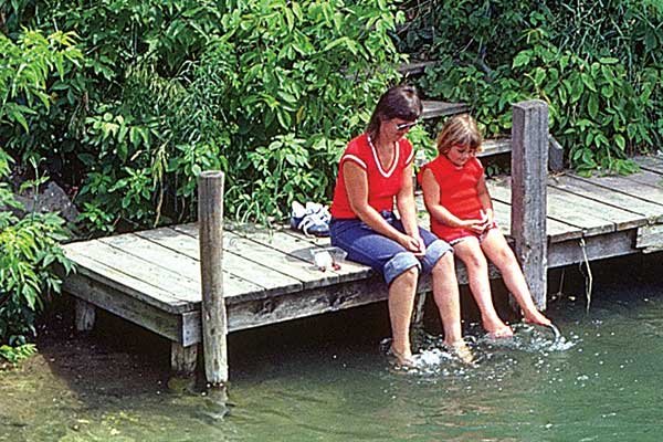Sandy Steele with her Daughter, Tina
